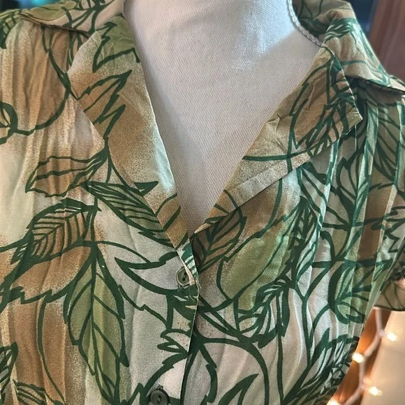 Sunny Leigh Green and Yellow Leaf Print Blouse - Picture 4 of 8